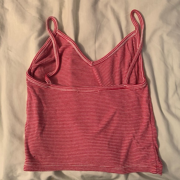 RARE brandy Melville crop tank hardly worn - Picture 2 of 4